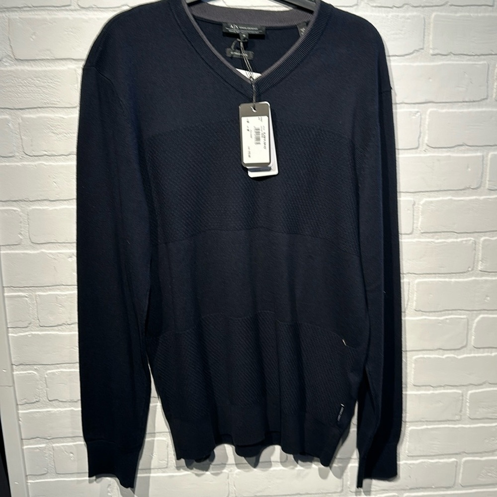ARMANI V NECK